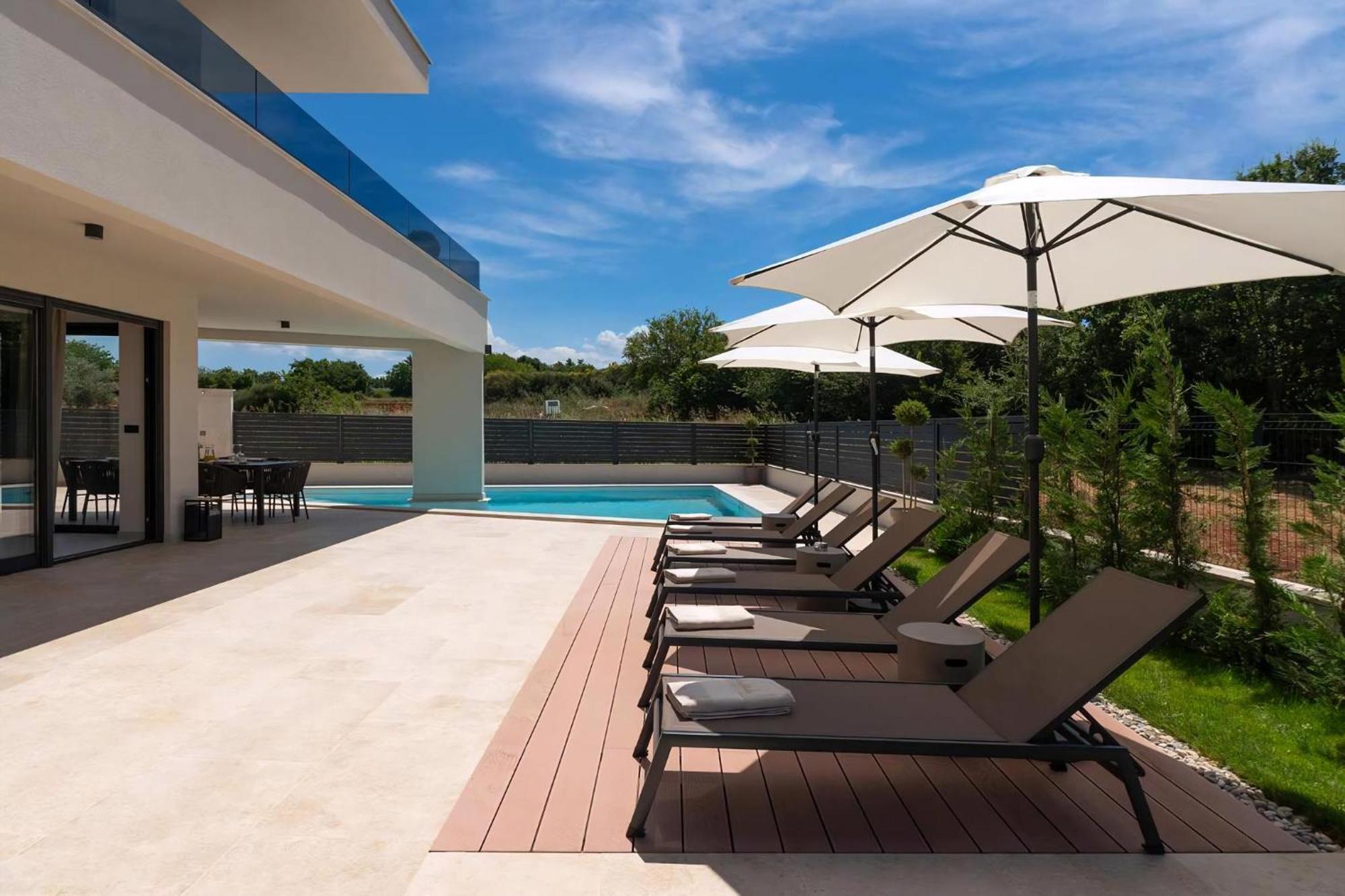 Luxurioese Villa Perla Mit Pool Und Jacuzzi Poreč Exteriér fotografie